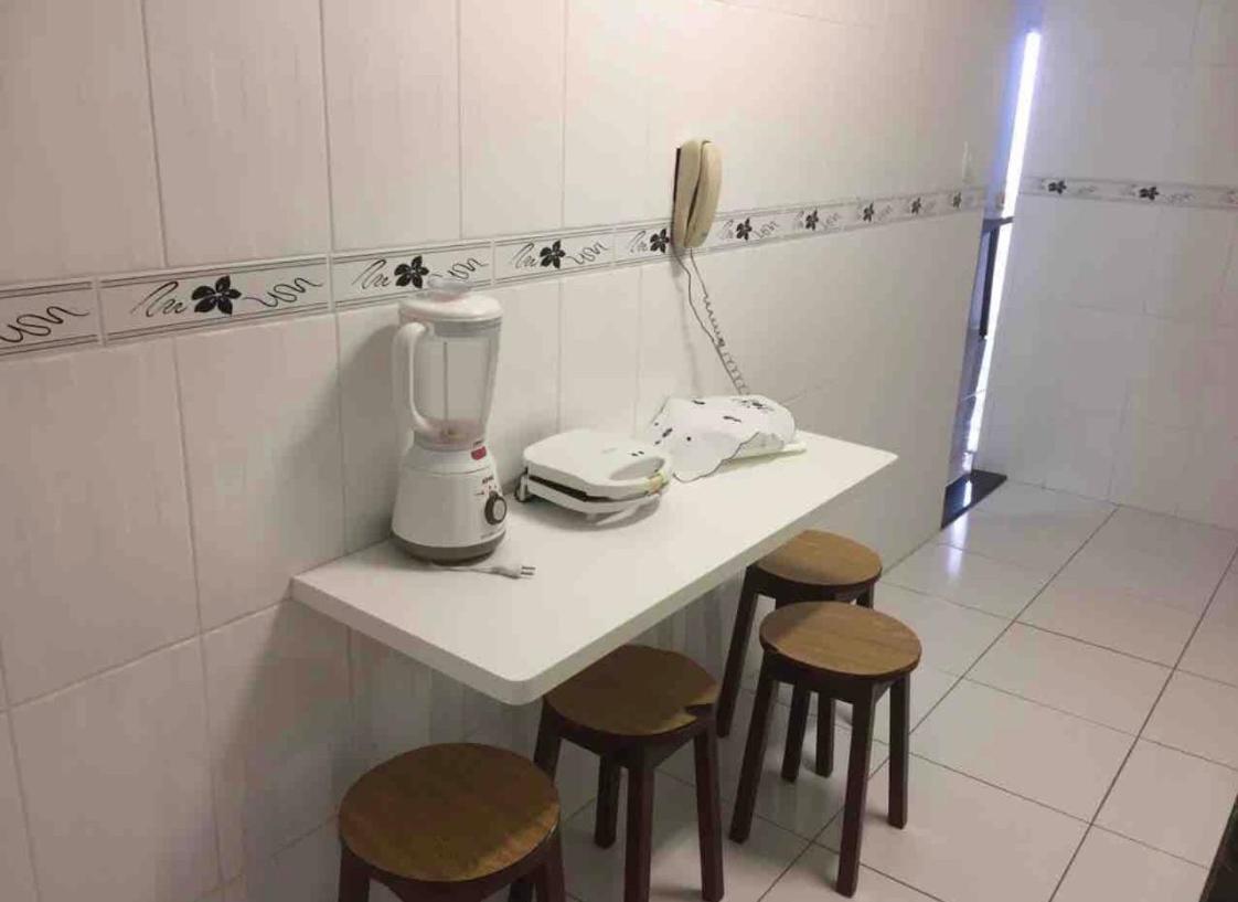 Apartamento Apto 502 - Dois Quartos A Beira Mar Na Praia De Pajucara Proximo A Feirinha De Artesanato Maceió