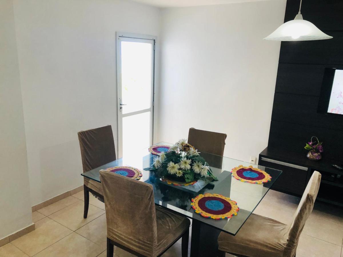 Apto 502 - Dois Quartos A Beira Mar Na Praia De Pajucara Proximo A Feirinha De Artesanato Apartamento *