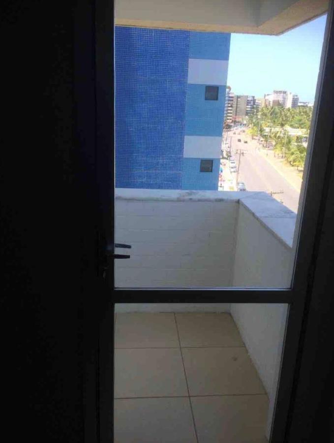 Apto 502 - Dois Quartos à Beira Da Praia De Pajuçara Em Maceió, Próximo A Feirinha De Artesanato