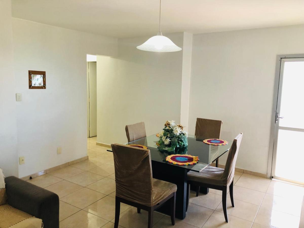 Apto 502 - Dois Quartos à Beira Da Praia De Pajuçara Em Maceió, Próximo A Feirinha De Artesanato Apartamento *